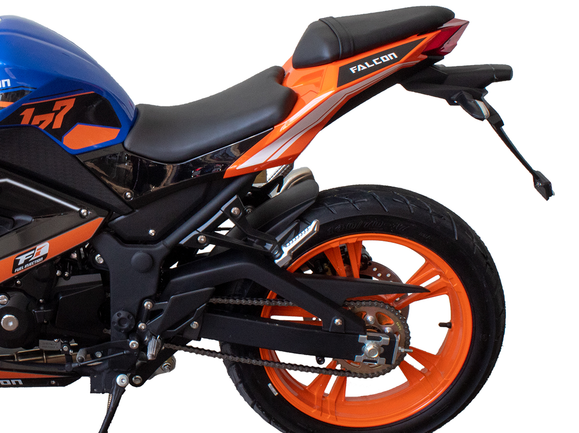 Racing Yanaklı Lastikler